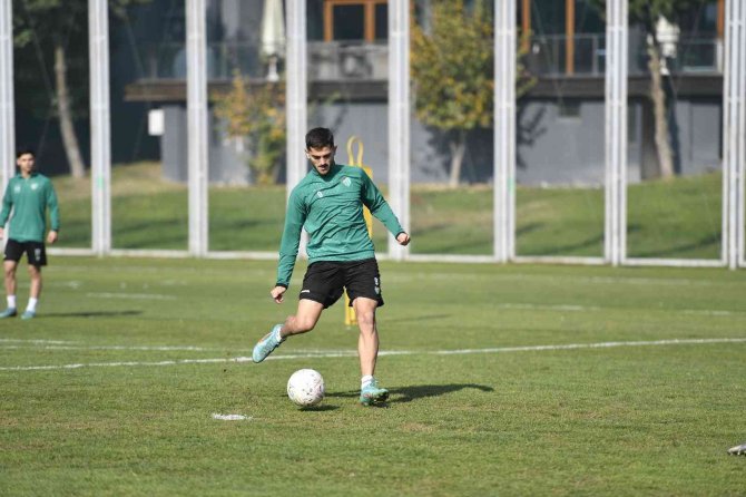 Bursaspor Taktik Çalışma Gerçekleştirdi