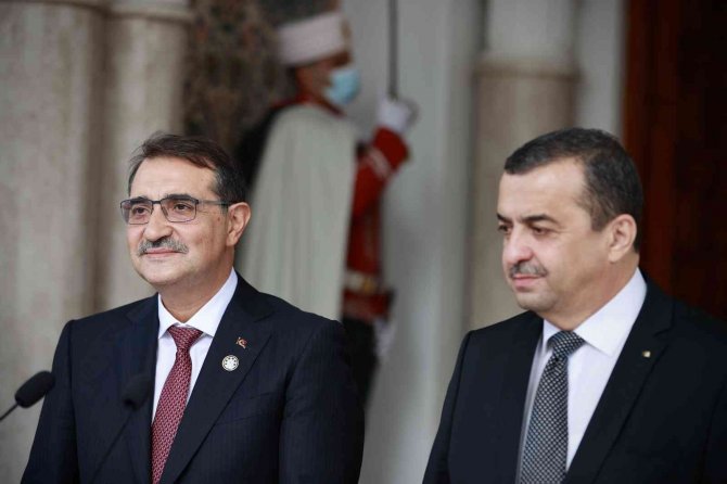 Enerji Ve Tabii Kaynaklar Bakanı Dönmez, Cezayir Cumhurbaşkanı Tebbun İle Görüştü
