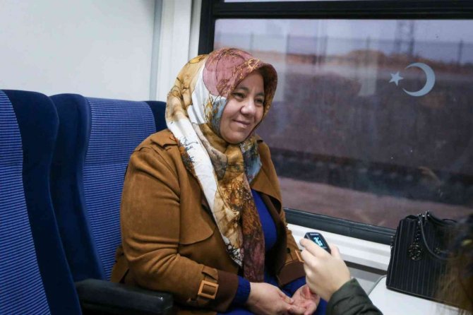 Gaziray İle Entegre Çalışan Raybüs, Yolculardan Büyük Rağbet Görüyor