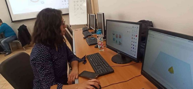 Gedizli 2 Öğretmen Eğitim İçin Yunanistan’a Gitti