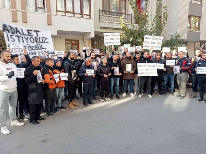 Trafikteki Kavgada Ölen Kuryenin Ailesinden Yürek Sızlatan Sözler: “Çocuğumun Litrelerce Kanı Aktı”