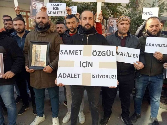 Trafikteki Kavgada Ölen Kuryenin Ailesinden Yürek Sızlatan Sözler: “Çocuğumun Litrelerce Kanı Aktı”