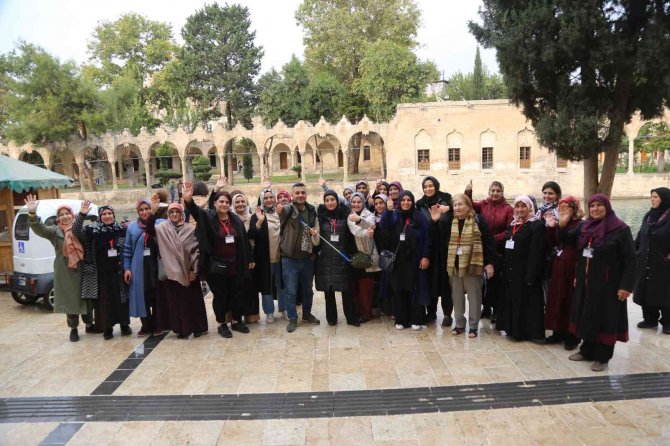 Gölbaşı Belediyesi’nden Gölbaşı’nda İkamet Eden Kadınlara Şanlıurfa Turu