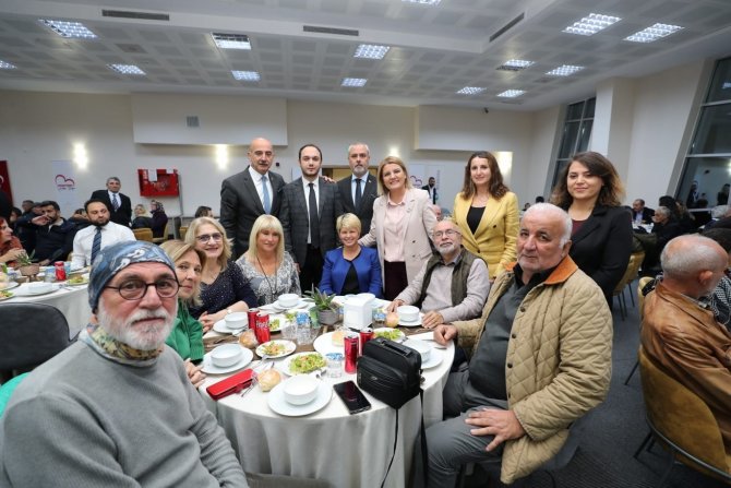 Başkan Hürriyet: "Dernekler, Kentimizi İleriye Taşıyacak Kent Dinamiklerini Oluşturuyor"