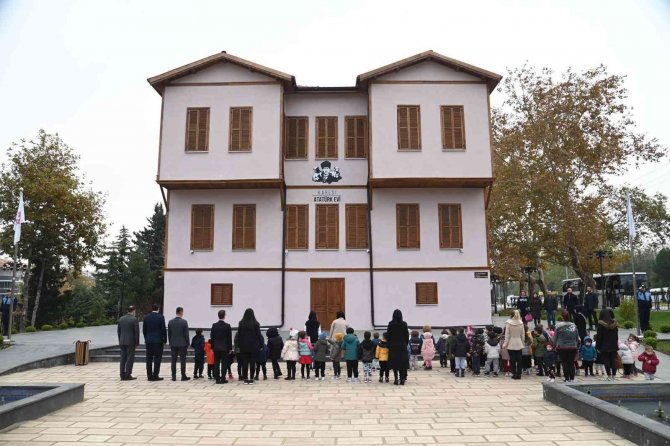 Karesi Atatürk Evi’ne 1 Yılda 70 Binin Üzerinde Ziyaretçi