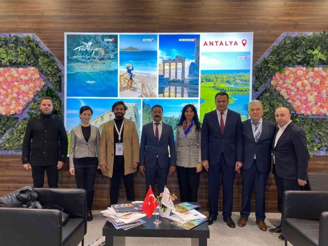 Kaş Belediyesi Londra’da Turizm Fuarı’na Katıldı