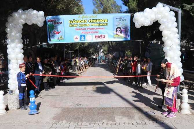 Gördes’te Kitap Okuma Yarışması Başladı