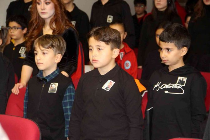 Cumhuriyet Üniversitesi Vakfı Okullarında 10 Kasım Anması