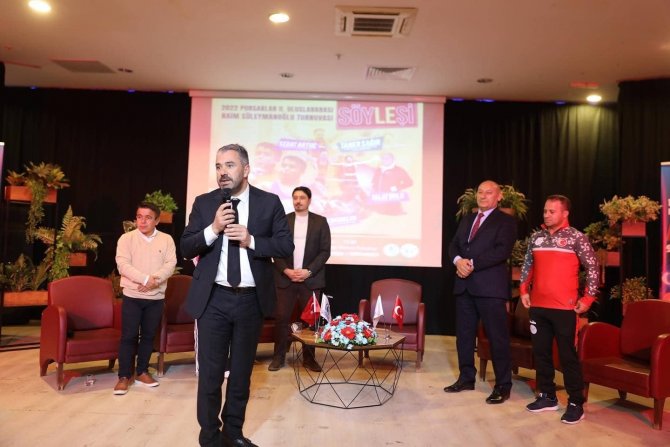 Pursaklar’da Gençler Şampiyonlarla Buluştu