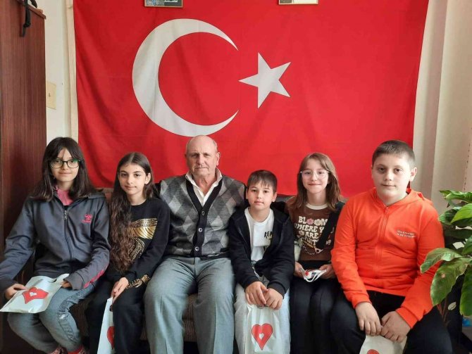 "Feda Ve Vefa" Projesiyle Öğrencilere Vatan Bilincini Aşılıyorlar