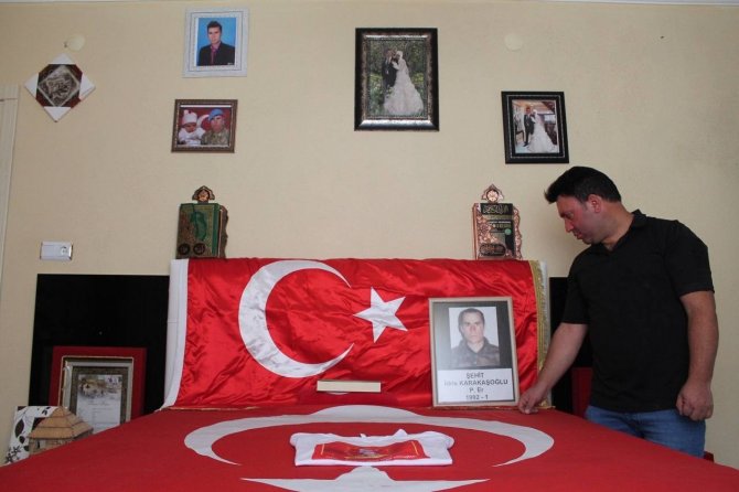 Şehit Kardeşinin Bavulunu 10 Yıl Sonra Açtı