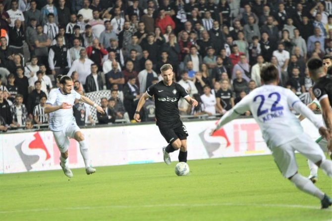 Altay, Koşu Mesafesinde Ve İkili Mücadele Zirvede