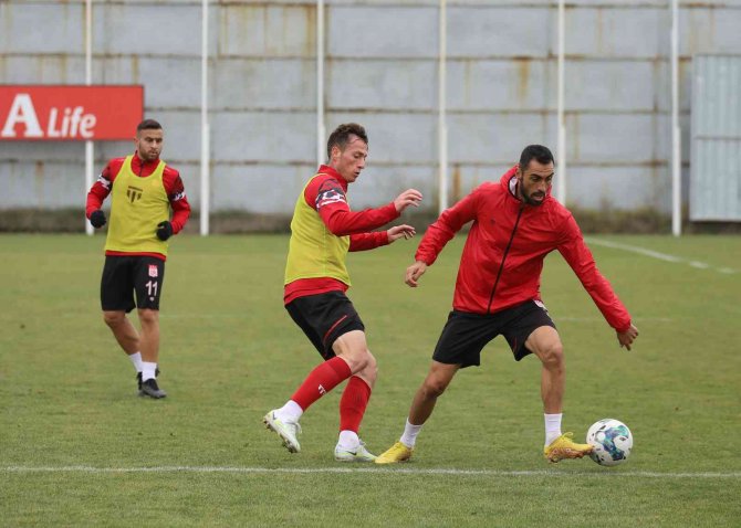Sivasspor’da Ümraniyespor Mesaisi Devam Etti
