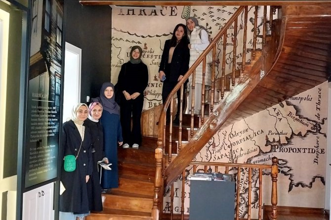 Üniversiteli Kızlar, ’Gelin Tanış Olalım’ Projesi Turunda
