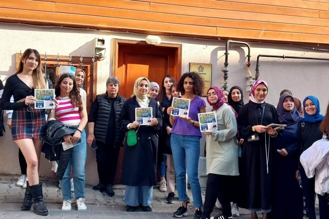Üniversiteli Kızlar, ’Gelin Tanış Olalım’ Projesi Turunda