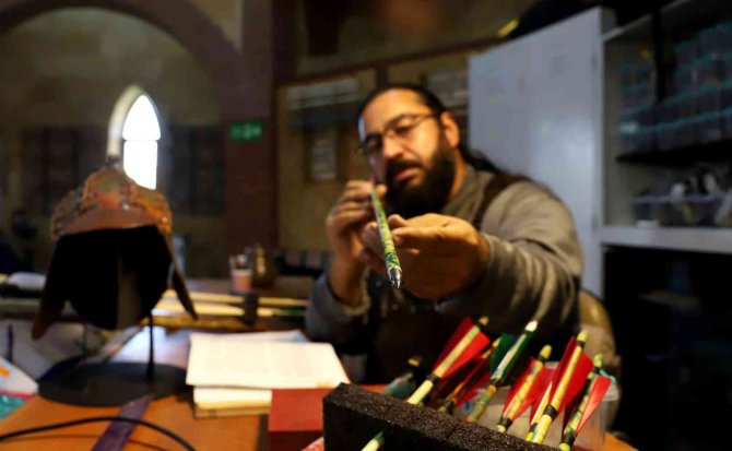 Kalehan Ecdat Bahçesi’ndeki Atölye Ziyaretçilerini Tarihte Yolculuğa Çıkarıyor