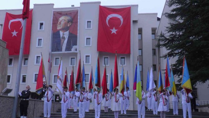 Atatürk Ölüm Yıldönümünde Anıldı