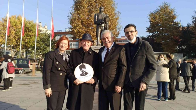 Düzce’de Saat 09.05’te Hayat Durdu