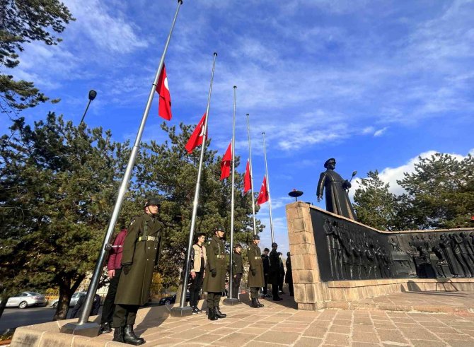 Erzurum’da 10 Kasım Atatürk’ü Anma Töreni