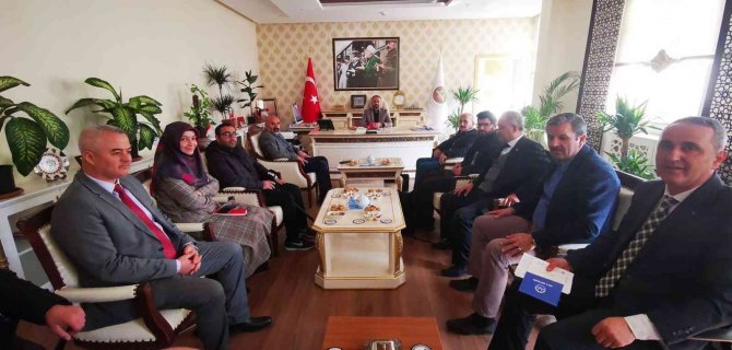 Van İ̇l Müftüsü Şık: “İ̇rşat Hizmetlerine Önem Vermemiz Gerekiyor”