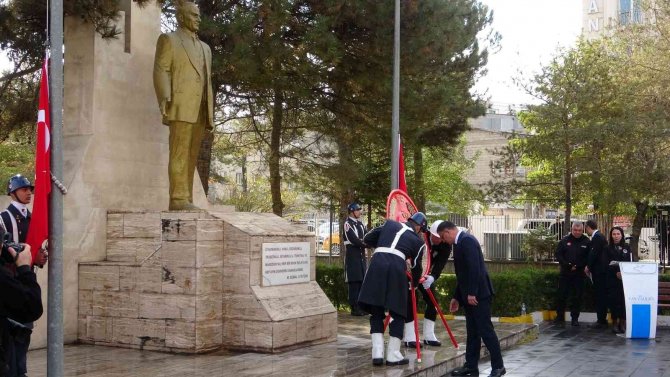 Mustafa Kemal Atatürk Van’da Anıldı
