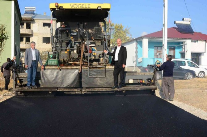 Başkan Akman: “Hedeflediğimiz Yolları Tek Tek Asfaltlıyoruz”