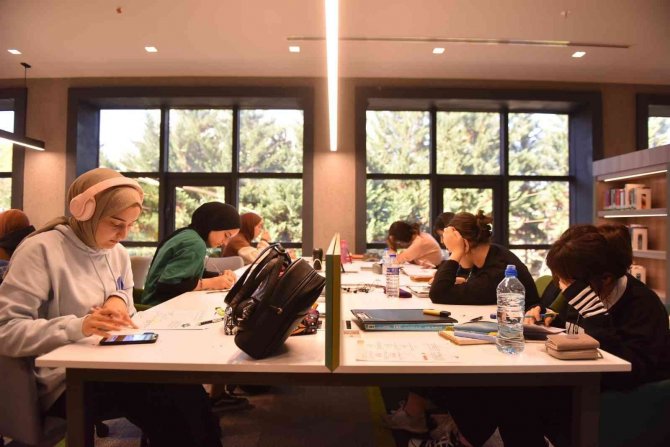 Genç Yıldırım’ın İkinci Uyumayan Kütüphanesi Sevildi