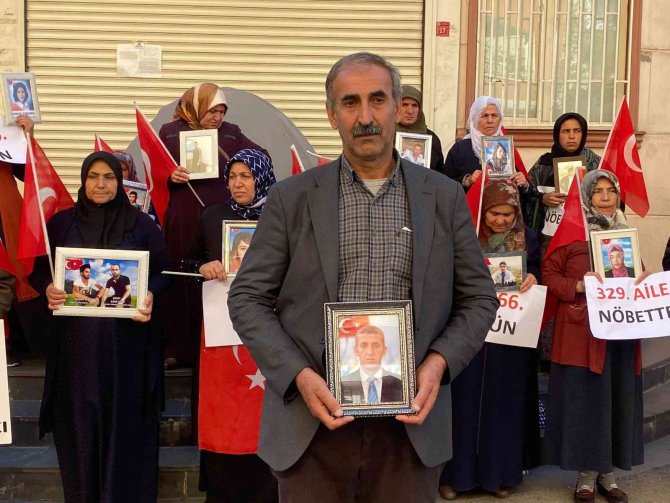 Aileler Her Gün Çağrılarını Yineliyor, Yeni Aileler Nöbete Katılıp Evlatlarının Peşine Düşüyor