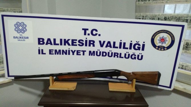 Balıkesir’de Gözaltına Alınan 50 Şahıstan 25’i Tutuklandı