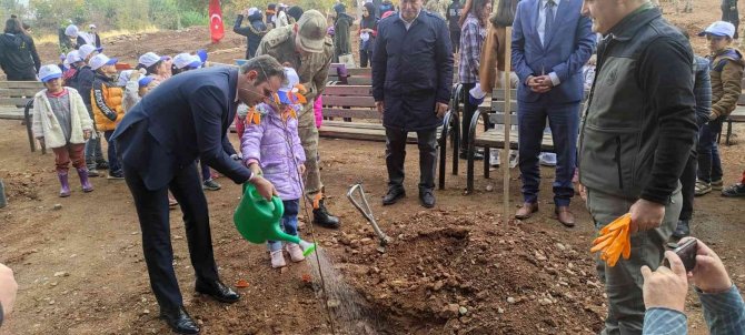 Sason’da 14 Bin Fidan Toprakla Buluşturuldu