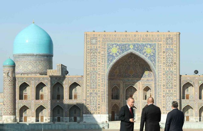 Cumhurbaşkanı Erdoğan, Semerkant’ta Ağaç Dikme Törenine Katıldı