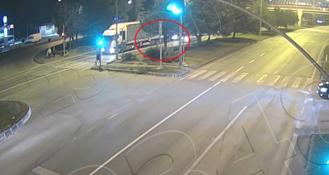 Trafik Işıklarındaki Tır Kazası Kgys Kamerasınca Kaydedildi