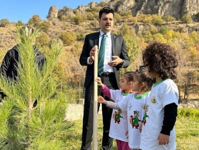 Çukurca’da Fidan Dikimi Yapıldı