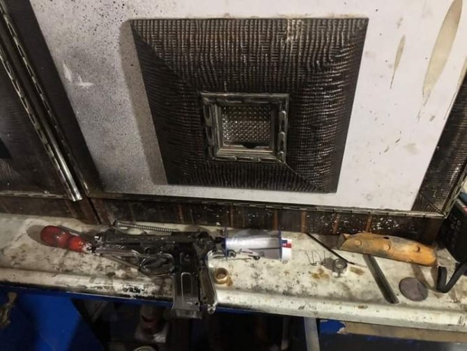 İ̇zmir’de Evini Silah Atölyesine Çeviren Şahıs Yakalandı