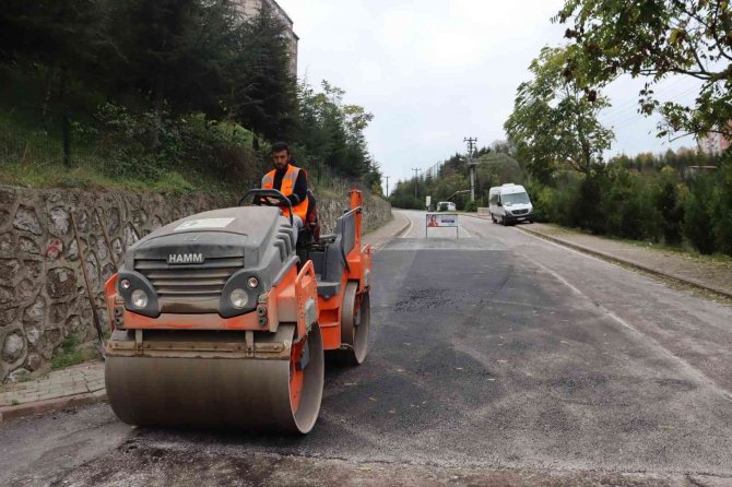 Deforme Olan Yollara 137 Ton Beton Asfalt Kullanıldı