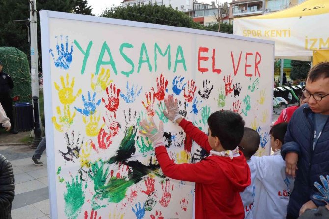 Stantlar Kuruldu, Elde Edilen Gelirler Lösev’e Bağışlandı