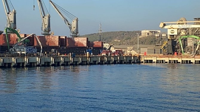 Tahliye Gemisinde Yangın Paniği