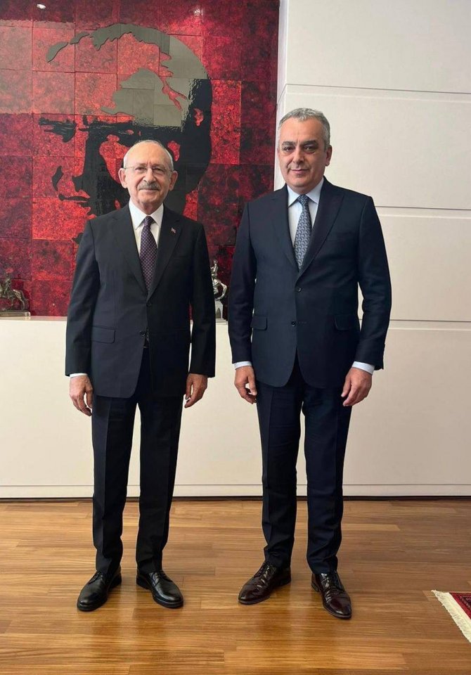 Esen, Kılıçdaroğlu’na Konyaaltı’nı Anlattı