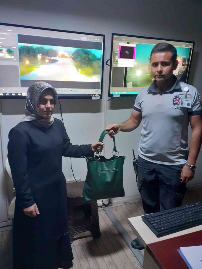 Zabıta Ekipleri 456 Adet Değerli Eşyayı Sahiplerine Ulaştırdı
