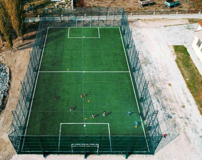 Meram Belediyesinden 6 Yeni Halı Saha Daha