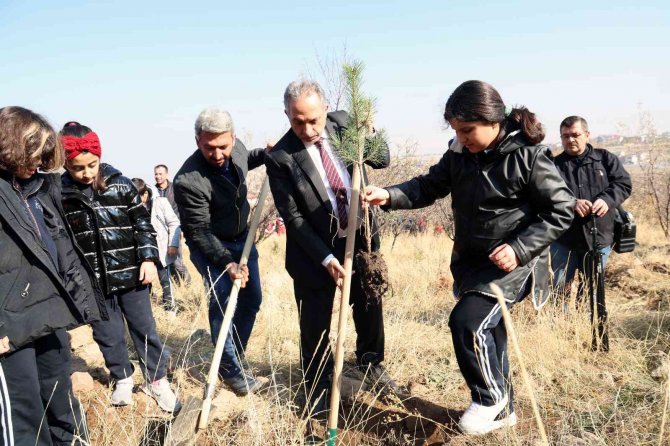Talas’ta Şenlik Gibi Ağaçlandırma Günü