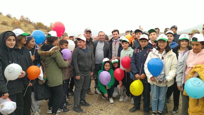 İ̇skilip’te 500 Fidan Toprakla Buluştu