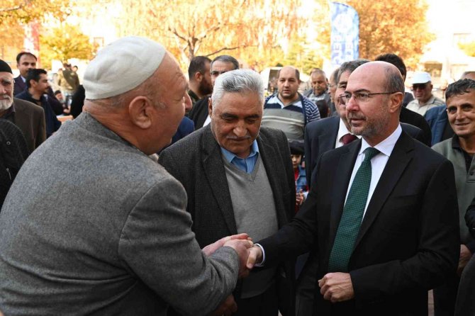 Başkan Pekyatırmacı: “İlçemize Güzel Eserler Kazandırmanın Gayretindeyiz”