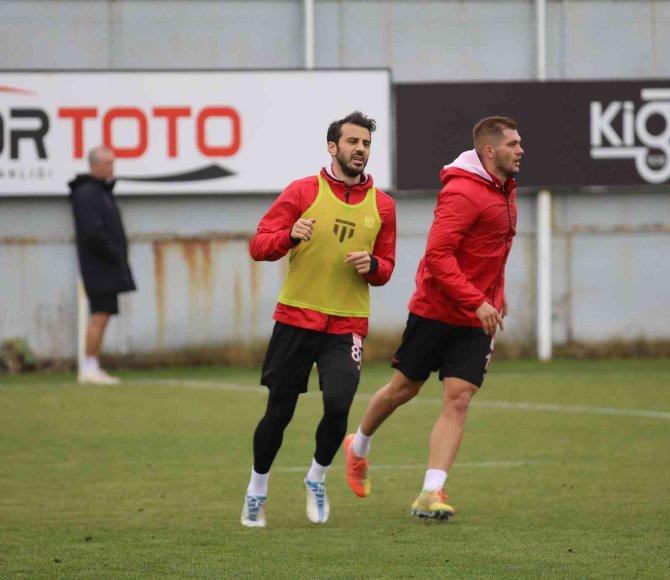 Sivasspor, Ümraniye Maçı Hazırlıklarını Tamamladı