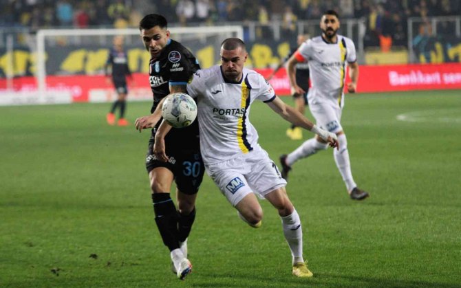 Spor Toto Süper Lig: Mke Ankaragücü: 0 - Trabzonspor: 0 (Maç Devam Ediyor)