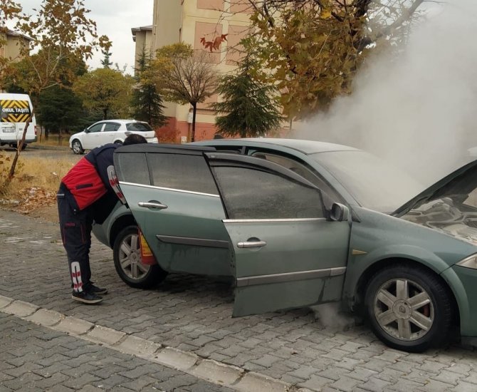 Van’da Araç Yangını