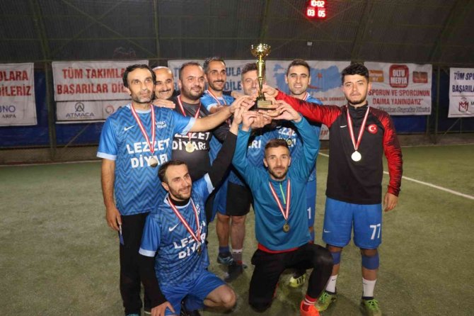 Oltu’da Halısaha Futbol Şöleni