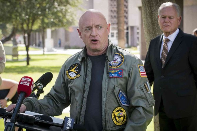 Abd’nin Arizona Eyaletinde Kritik Seçimi Demokrat Senatör Kelly Kazandı