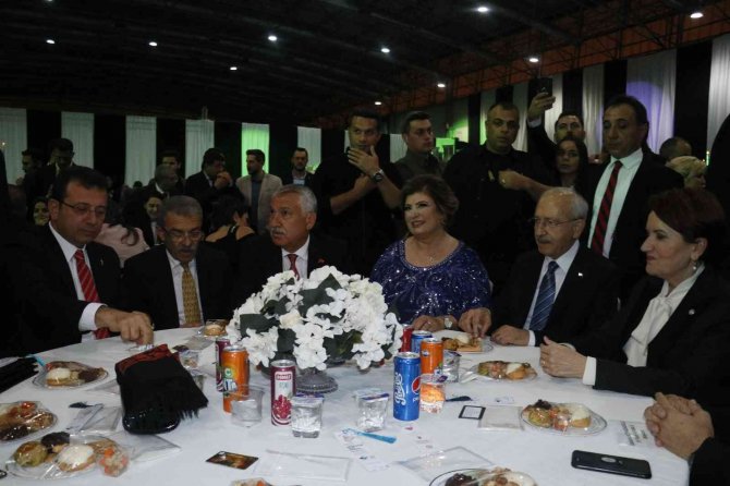 Kemal Kılıçdaroğlu Ve Meral Akşener Nikah Şahidi Oldu