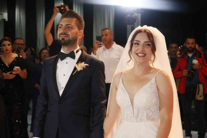 Kemal Kılıçdaroğlu Ve Meral Akşener Nikah Şahidi Oldu